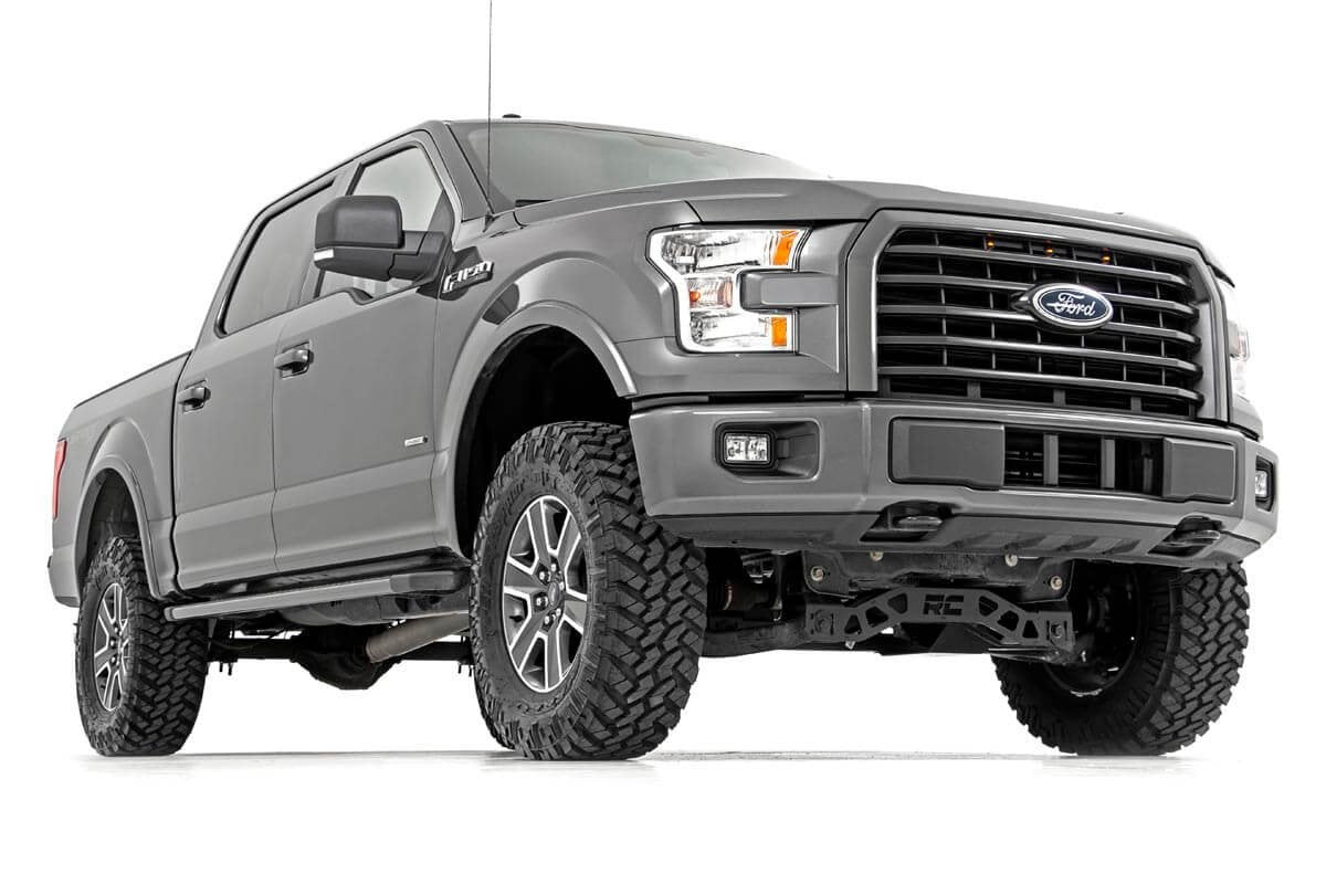 4 Inch Suspension Lift Kit w/V2 Shocks 15-20 F-150 4WD Rough Country