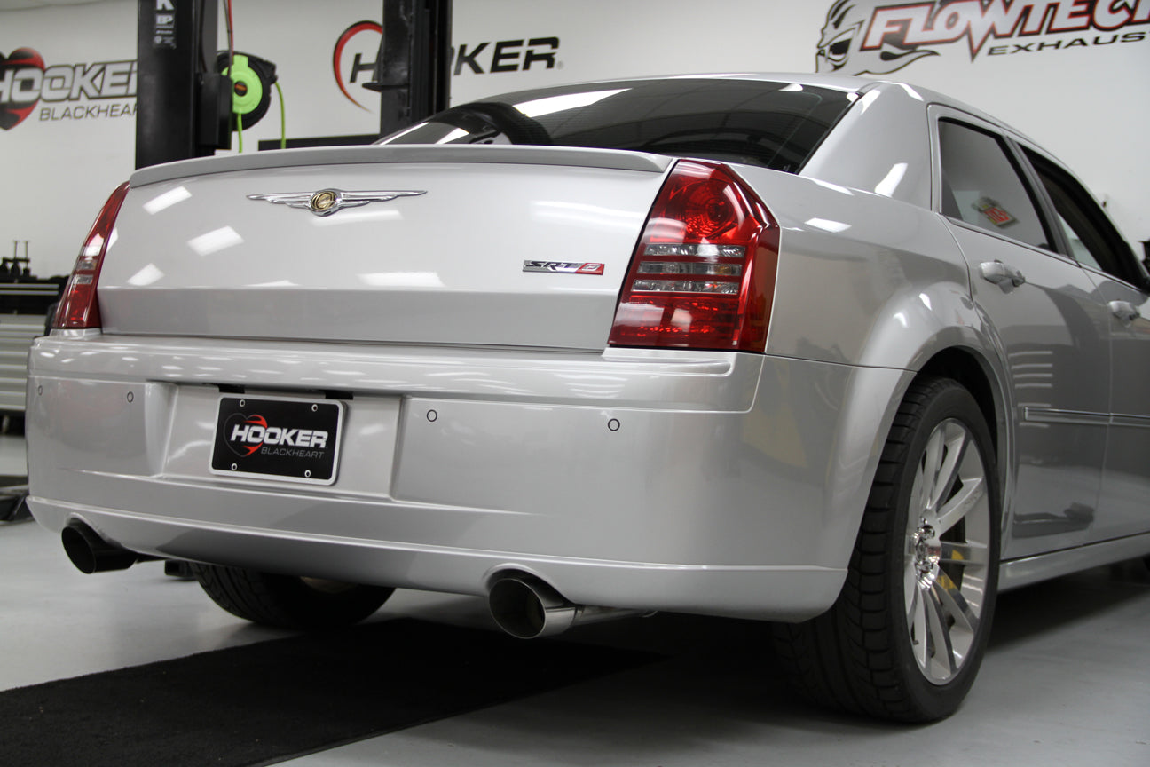 06300srt8_hookerblackheart.jpg