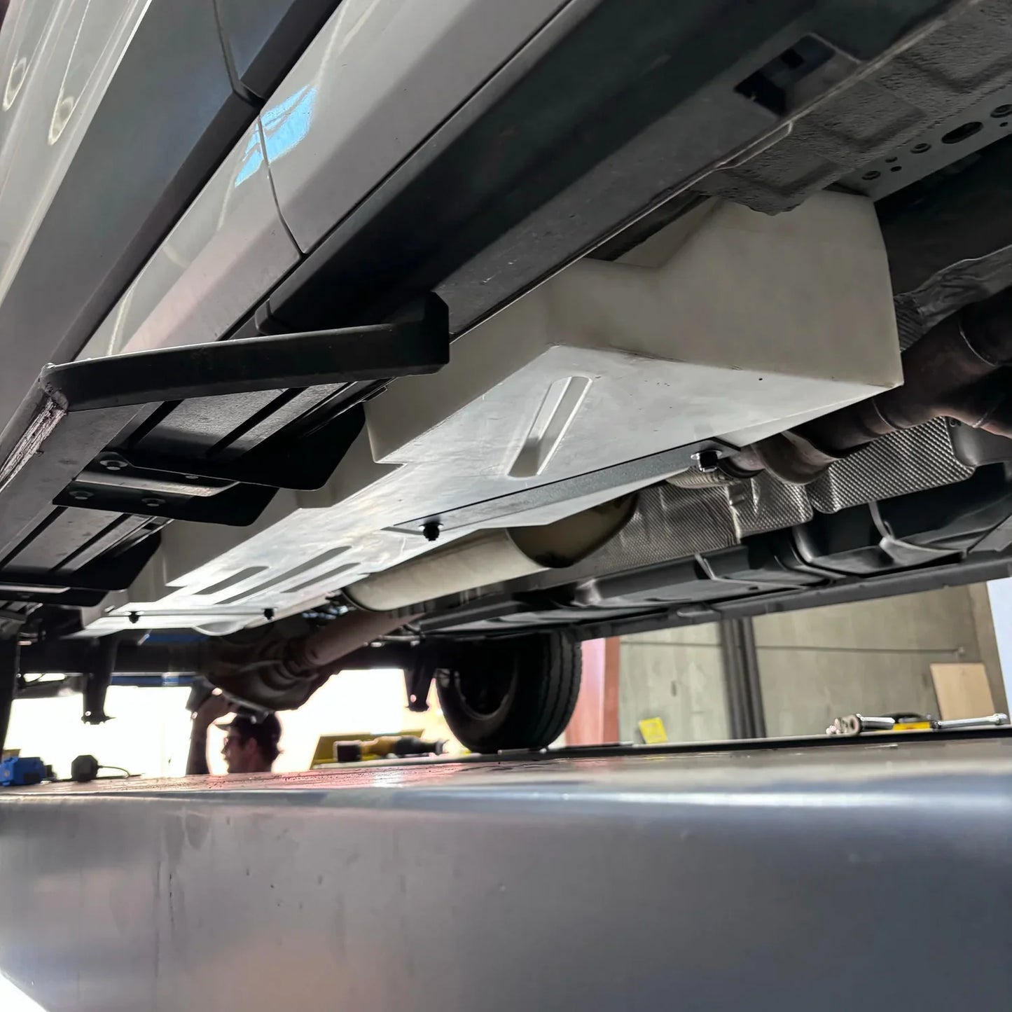 20 Gallon Passenger Side Undercarriage Fresh Water Tank for 2015-2024 Ford Transit 148" & 148" EXT