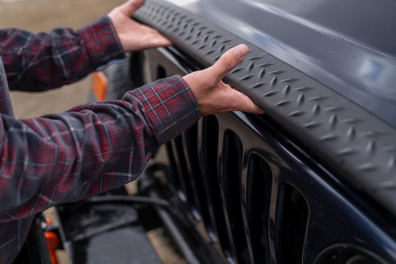 Black Trail Armor Hood Stone Guard And Front Corners For 1997-2006 Jeep Wrangler, 4pc Set Bushwacker