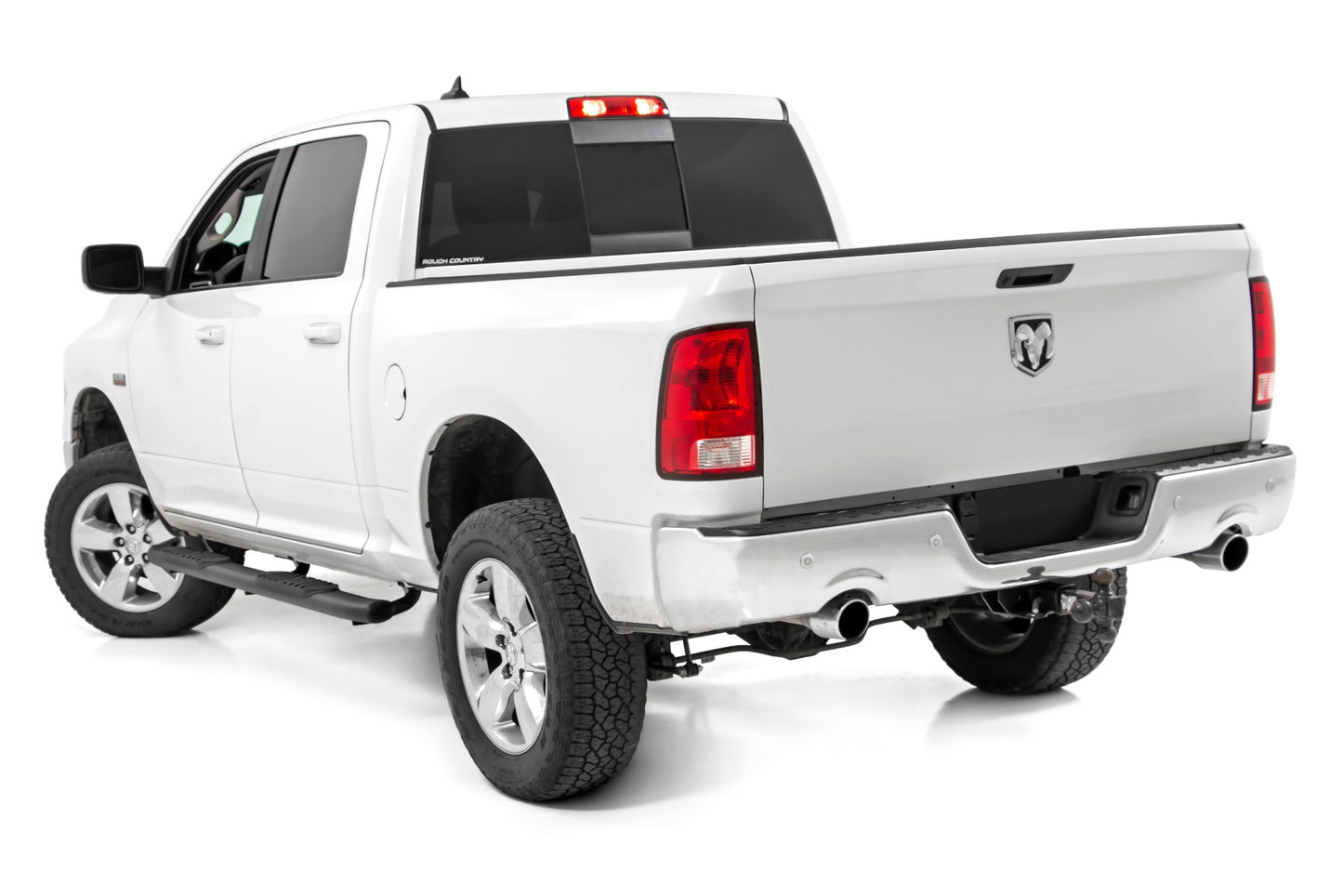 Dodge Oval Nerf Step Bars (09-18 Ram 1500 19-Up Classic Crew Cab Rough Country