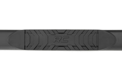 Oval Nerf Step 4.5 Inch Crew Cab Black 21-22 Chevy/GMC Tahoe/Yukon Rough Country