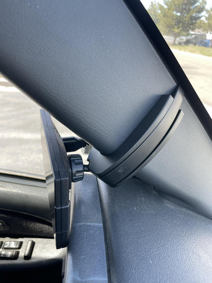 CTS3 Pillar Display Mount for 2001-2007 GM Classic 2500/3500 Edge Products