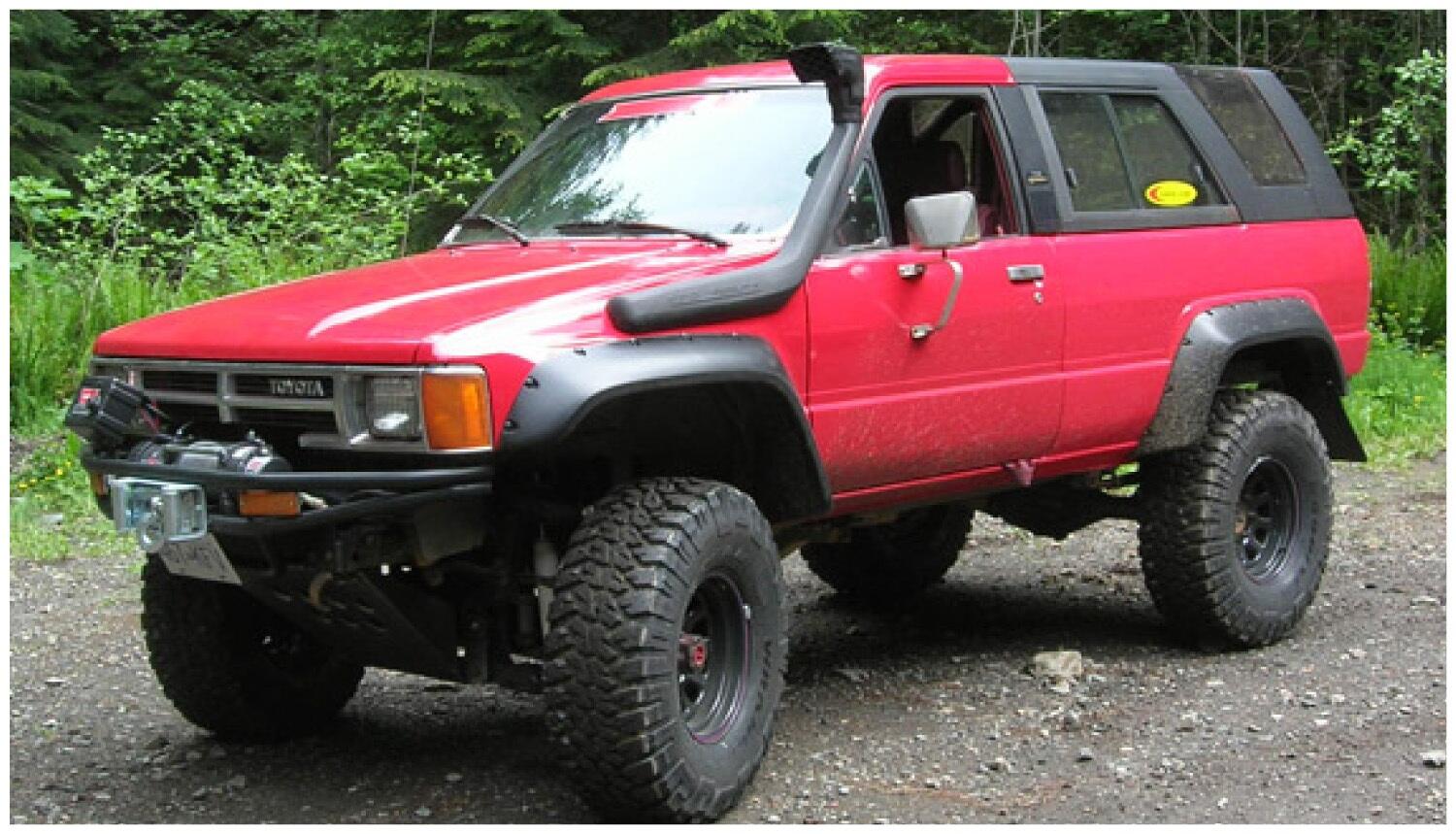 Black Cutout Style Smooth Finish Front Fender Flares For 1984-1988 Toyota Pickup Bushwacker