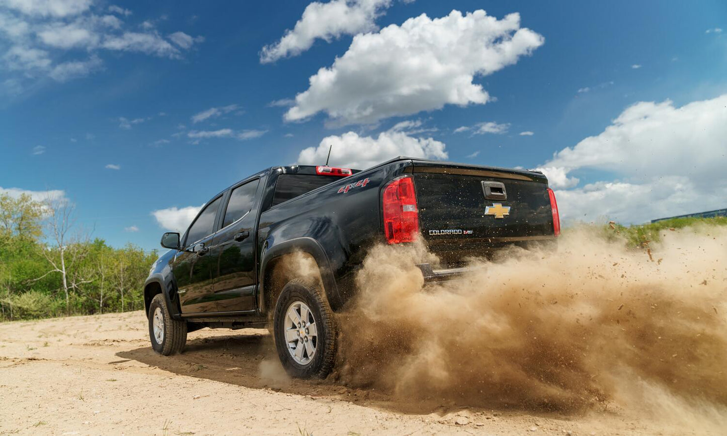 Black OE Style Smooth Finish 4-Piece Fender Flare Set For 2015-2020 Chevrolet Colorado Bushwacker