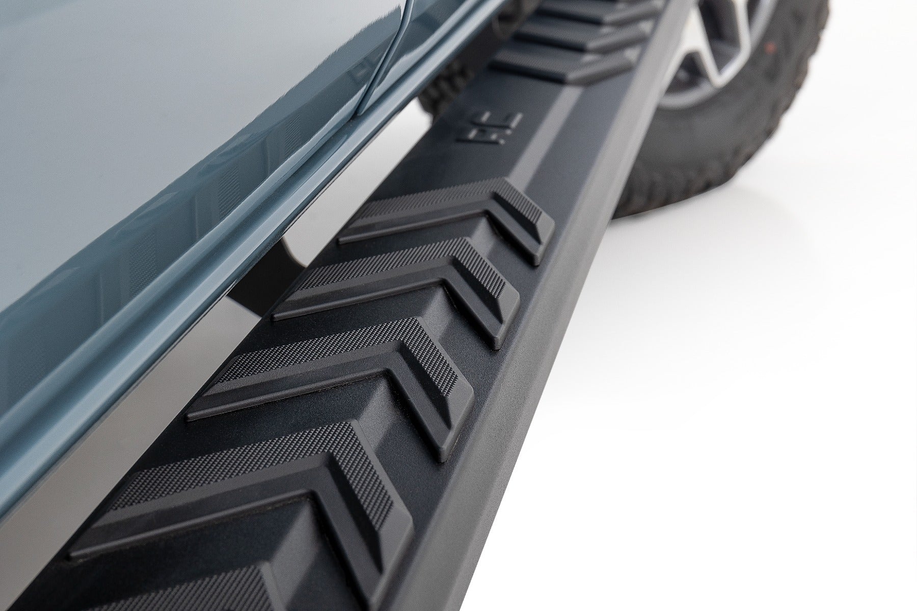 BA2 Running Boards Side Step Bars 4-Door Ford Bronco 21-Up Rough Country