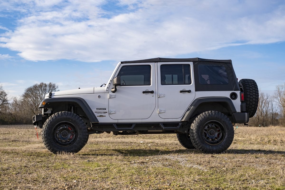 3.25 Inch Jeep Suspension Lift Kit w/Vertex Shocks 07-18 Wrangler JK Unlimited Rough Country