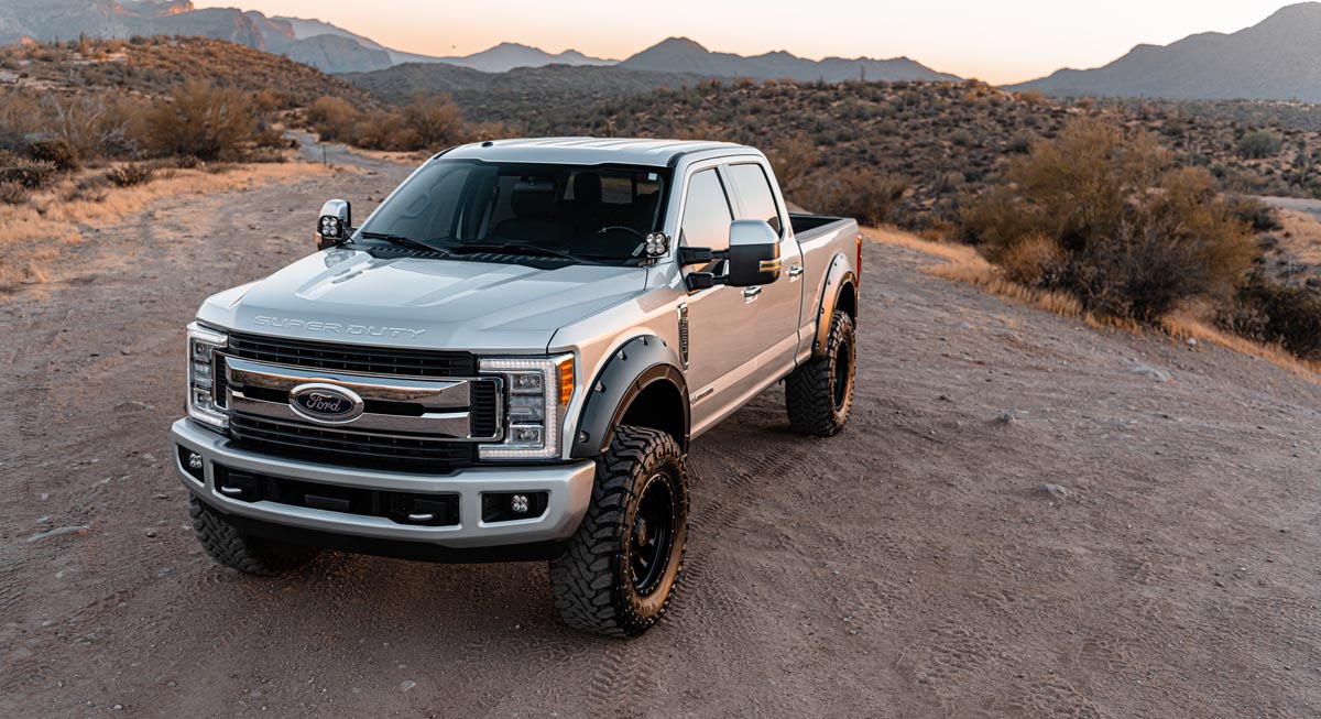 Defender Pocket Fender Flares Agate Black Ford Super Duty (17-22) Rough Country
