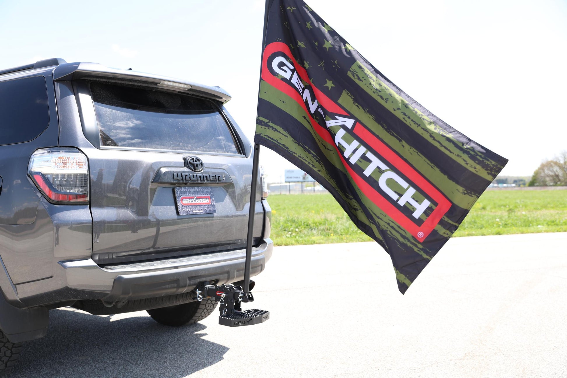 2.5 Inch GEN-Y Flag Pole Gen Y Hitch
