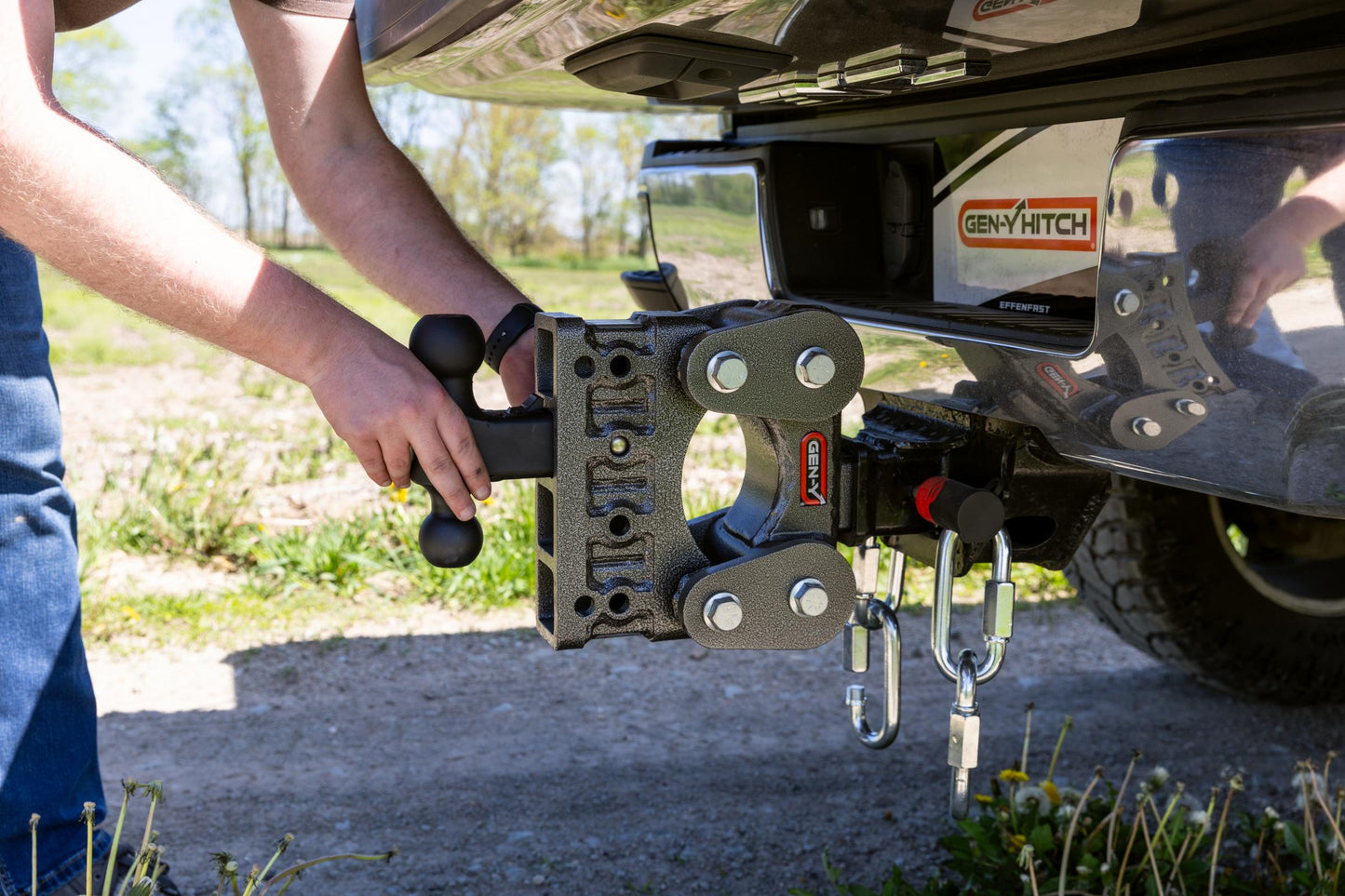 The Boss Torsion Flex 2.5 Inch Shank 9 Inch Drop 2.4K TW 21K Hitch & GH-061 Dual-Ball Gen Y Hitch