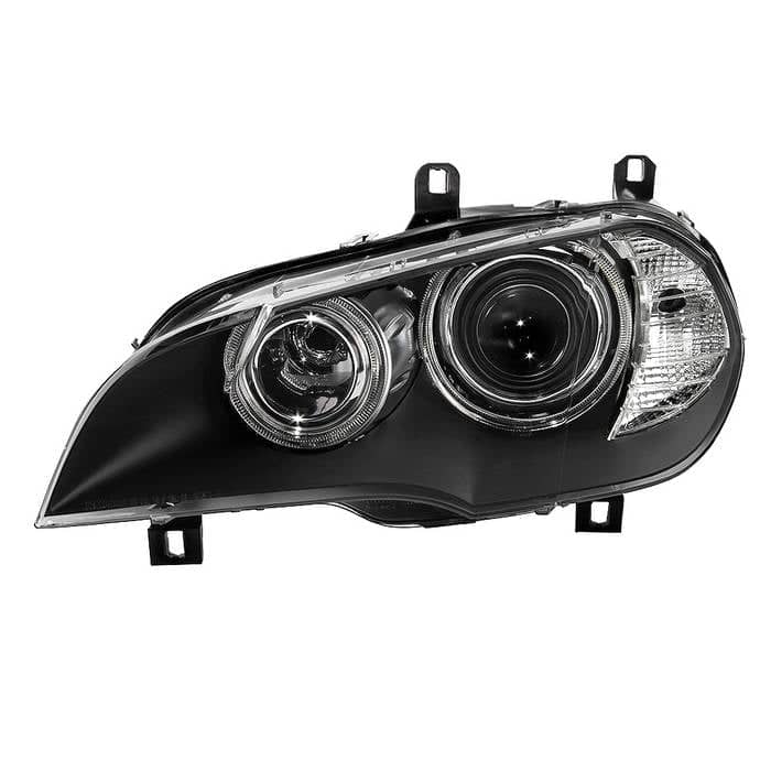 SPY-9943812_01.jpg
