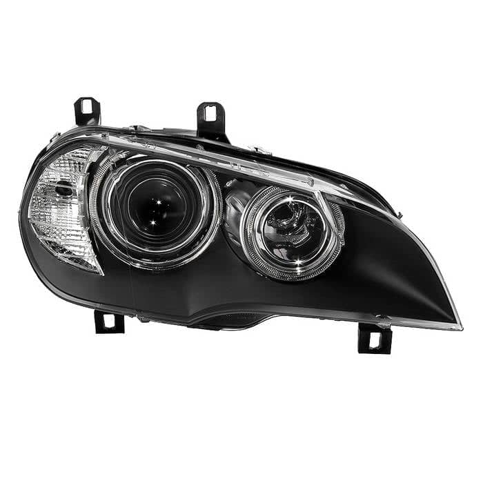 SPY-9943829_01.jpg