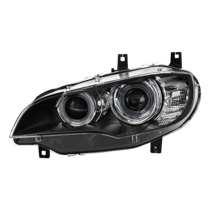 SPY-9943850_01.jpg