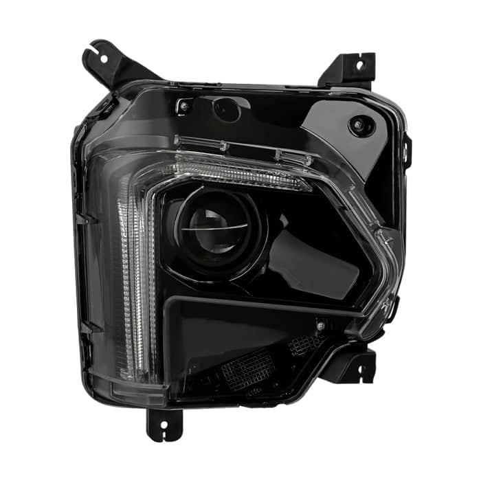 SPY-9955143_01.jpg