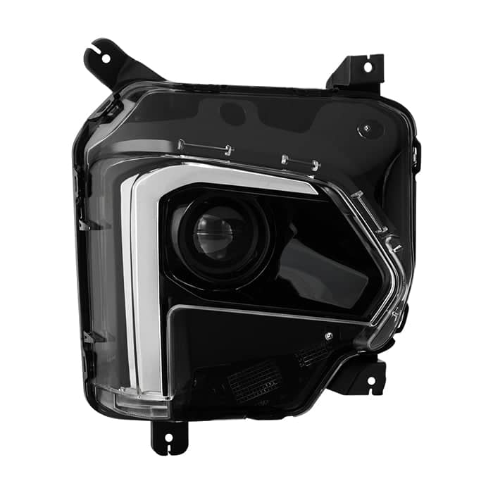 SPY-9955167_01.jpg
