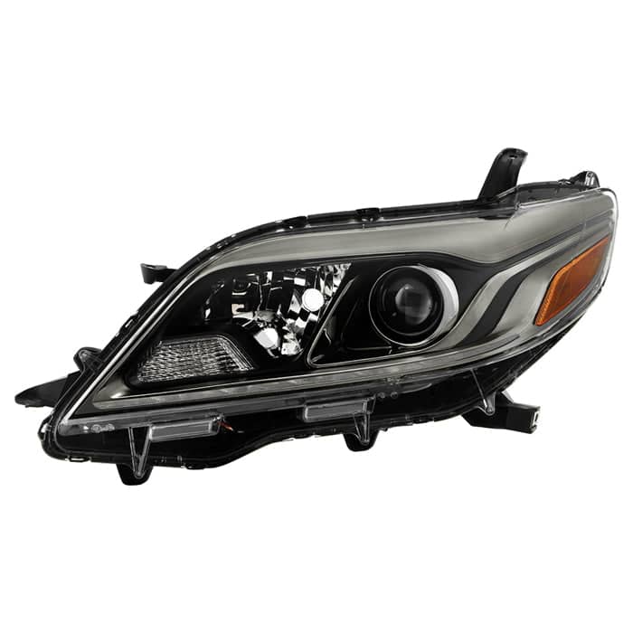 SPY-9956409_01.jpg
