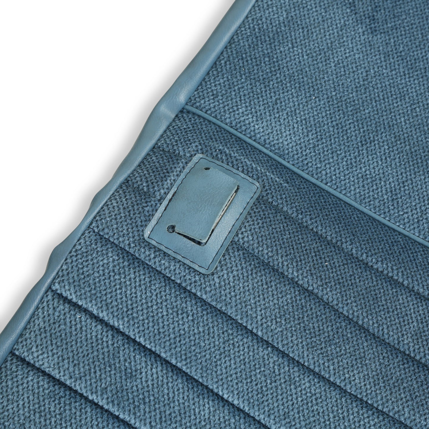 UP87C01MEDBLUE_02.jpg