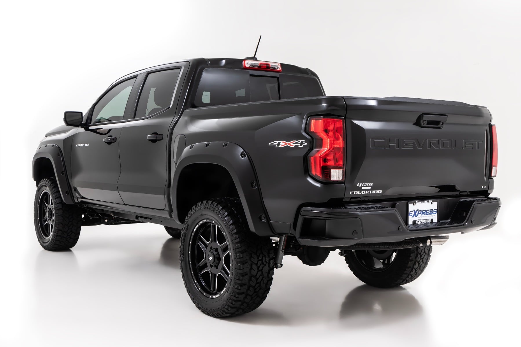 Pocket Fender Flares | GXD Sterling Grey Metallic | Chevy Colorado (23-26)
