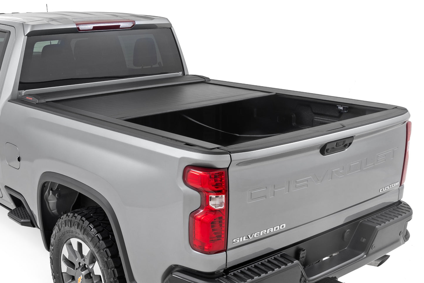 Retractable Bed Cover | 6'9" Bed | Chevy/GMC 2500HD/3500HD (20-26)
