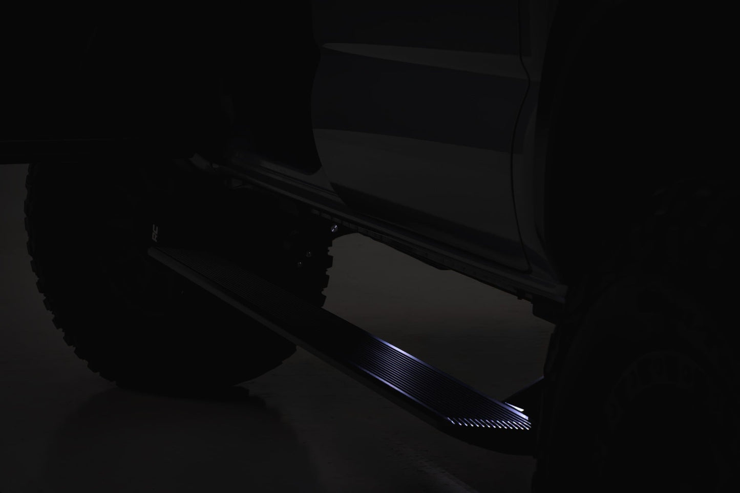Power Running Boards | Double Cab | Toyota Tacoma 2WD/4WD (2005-2023)