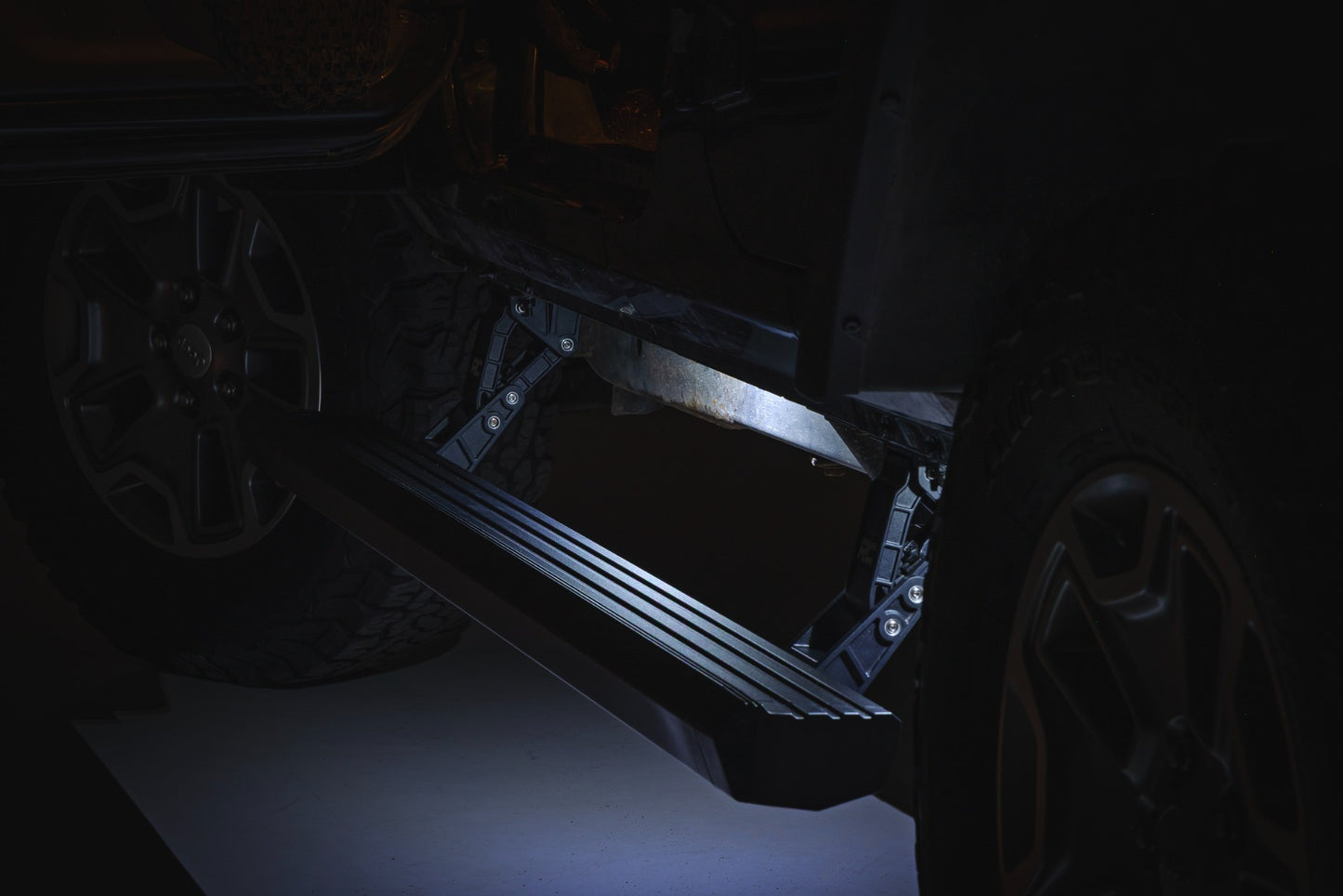 Power Running Boards | 4 Door | Jeep Wrangler Unlimited 2WD/4WD (2007-2018)