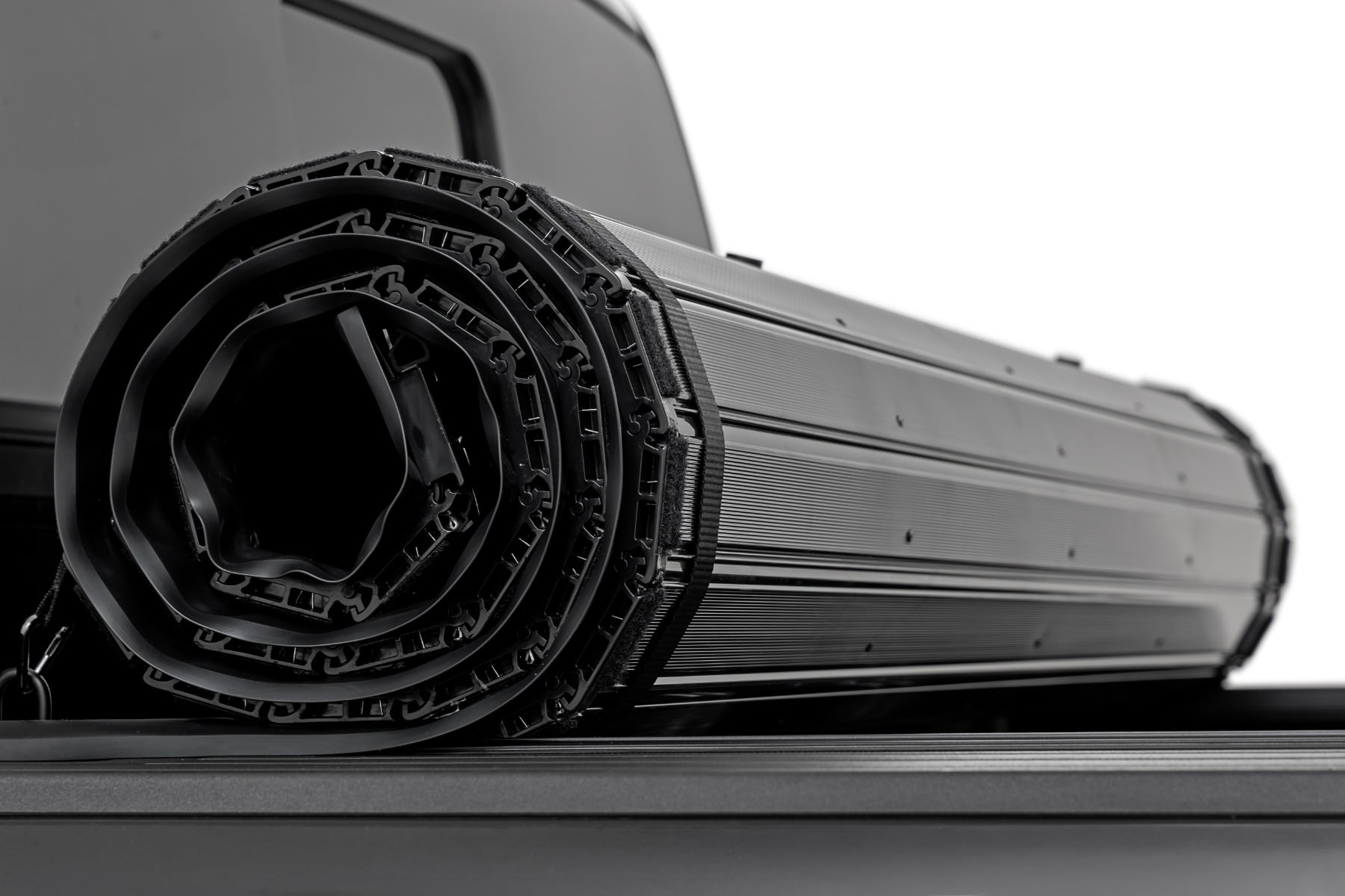 Hard Roll Up Bed Cover | 6'10" Bed | Ford F-250/F-350 Super Duty (17-26)