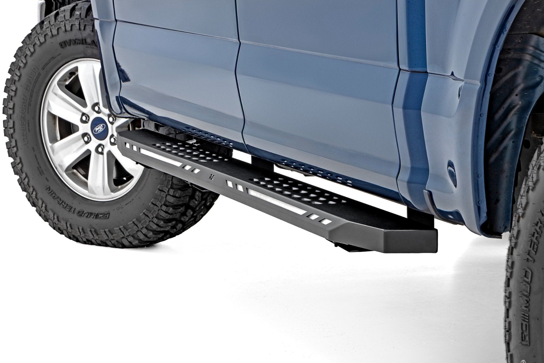 AC2 Running Boards | Amber/White | Crew Cab | Ford F-150/Lightning/F-250/F-350/Raptor (15-25)