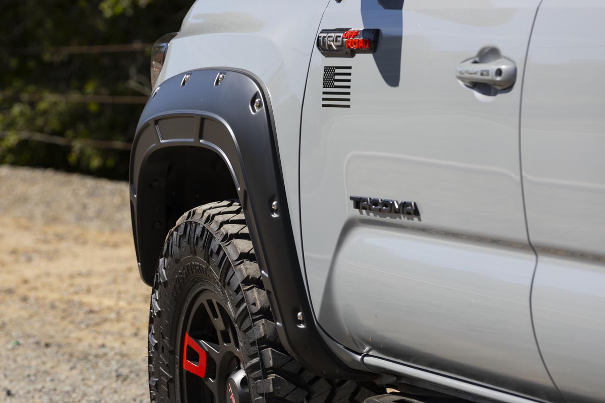 Defender Fender Flares | 6V7 Army Green | Toyota Tacoma 2WD/4WD (2016-2023)
