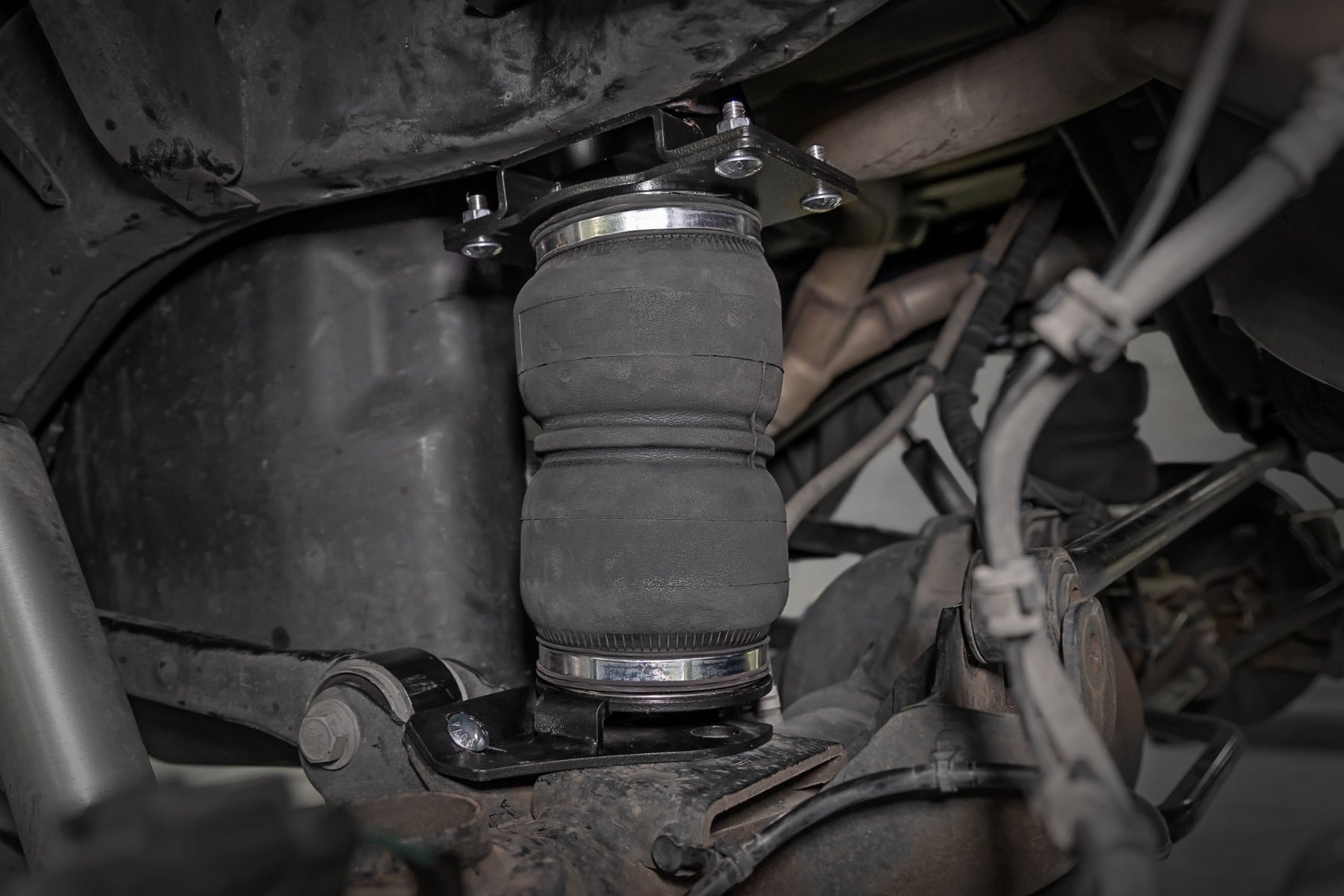 Air Spring Kit w/compressor | Ram 1500 4WD (2019-2026)