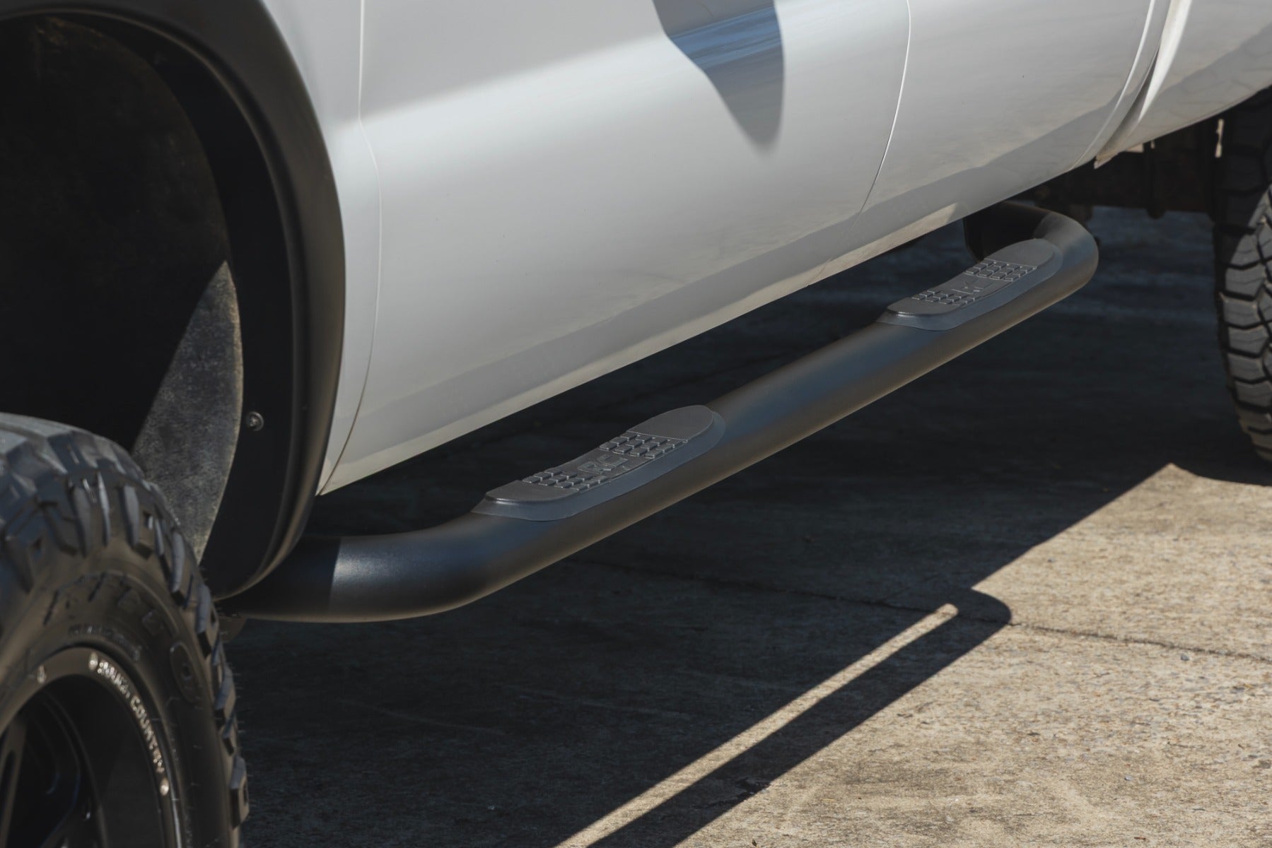 Nerf Steps | 3-Inch Tube | Crew Cab | Ford F-250/F-350 Super Duty (99-16)