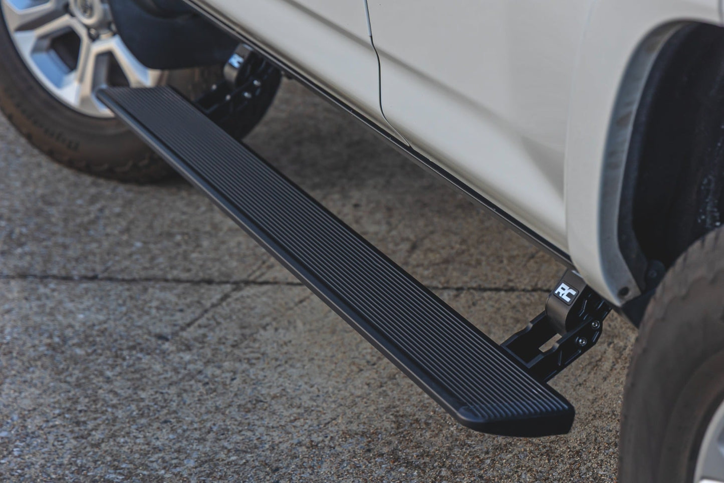 Power Running Boards | Toyota 4Runner 2WD/4WD (2010-2024)