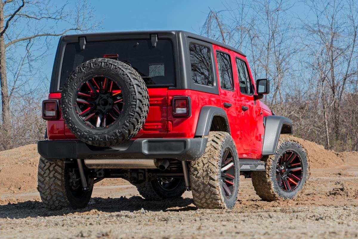 3.5 Inch Lift Kit | C/A Drop | Stage 1 | M1R | Jeep Wrangler Unlimited (18-23)