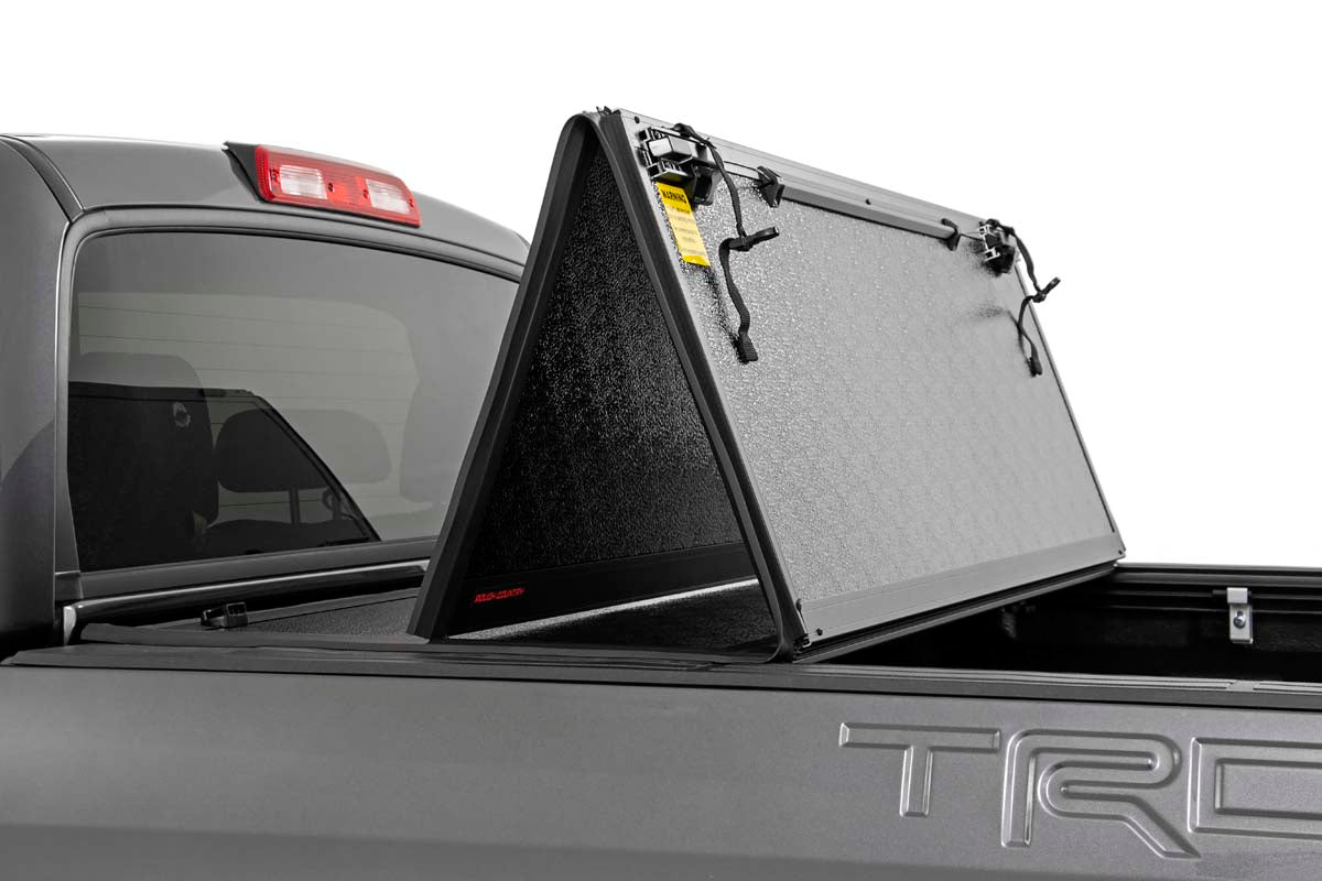 Hard Low Profile Bed Cover | 5'7" Bed | Toyota Tundra (07-21)