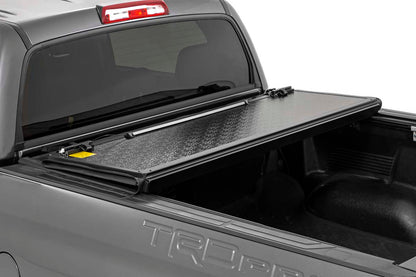 Hard Low Profile Bed Cover | 5'7" Bed | Toyota Tundra (07-21)
