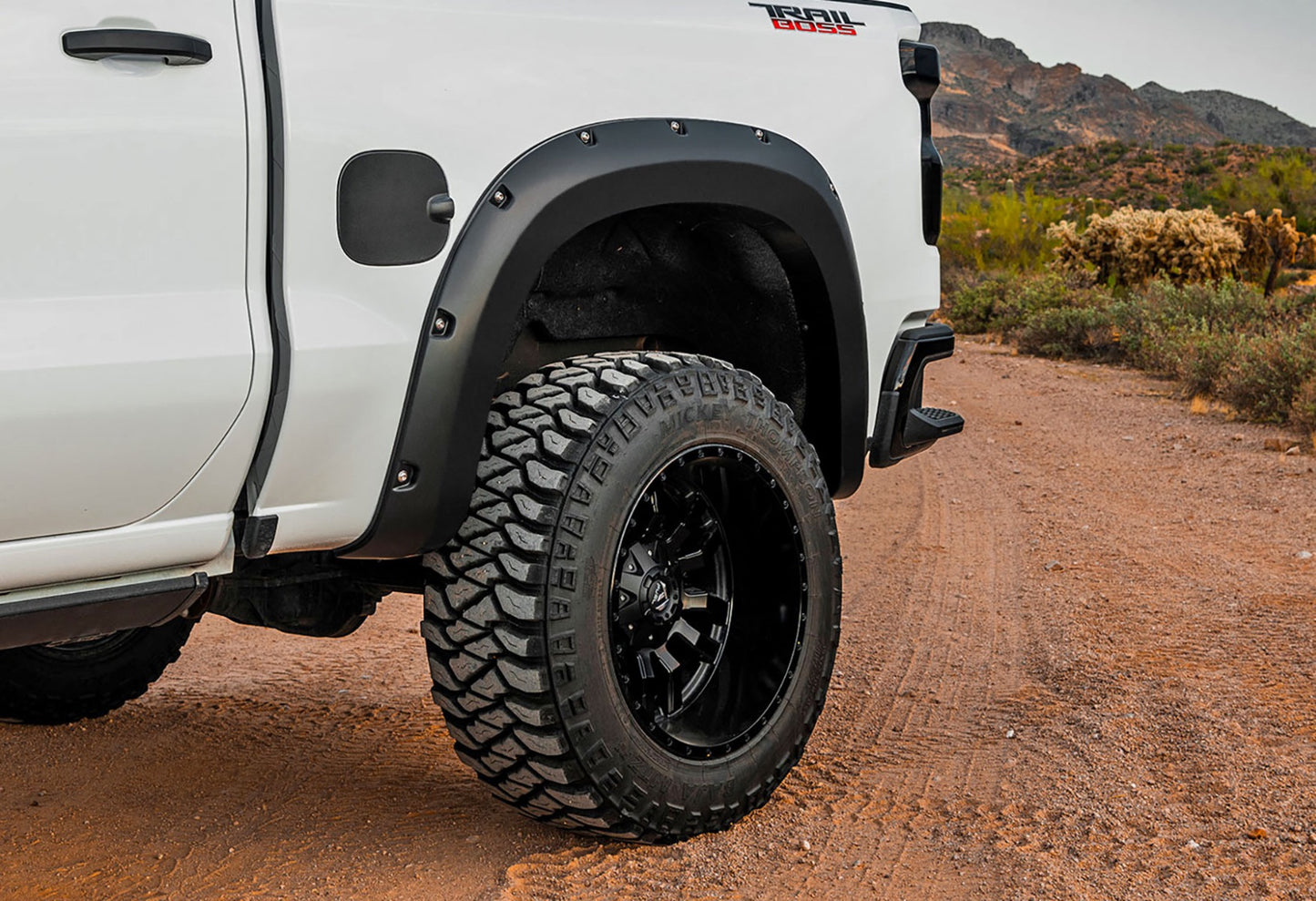 Pocket Fender Flares | G7J Rainforest Green | Chevy Silverado 1500 (19-21)