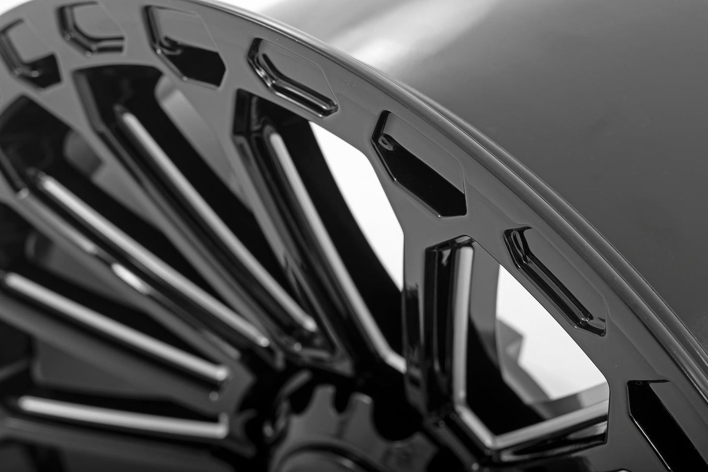 Rough Country 97 Series Wheel | One-Piece | Gloss Black | 20x10 | 5x4.5 | -19mm